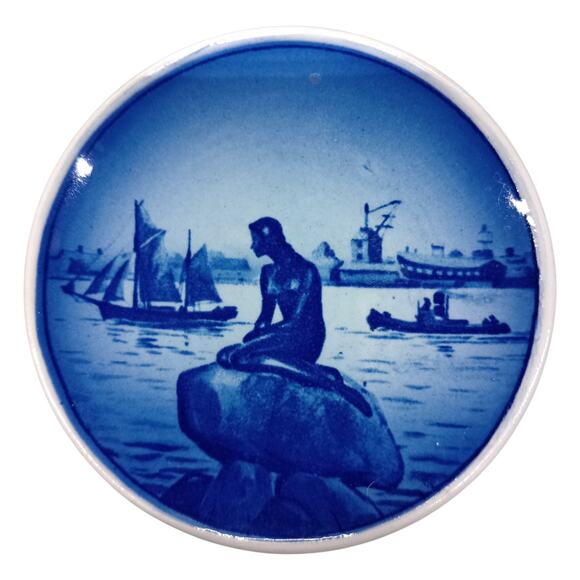 Royal Copenhagen Collector Mini Plates Delft Blue Wall Decor Denmark 3" set of 6 - Picture 5 of 8